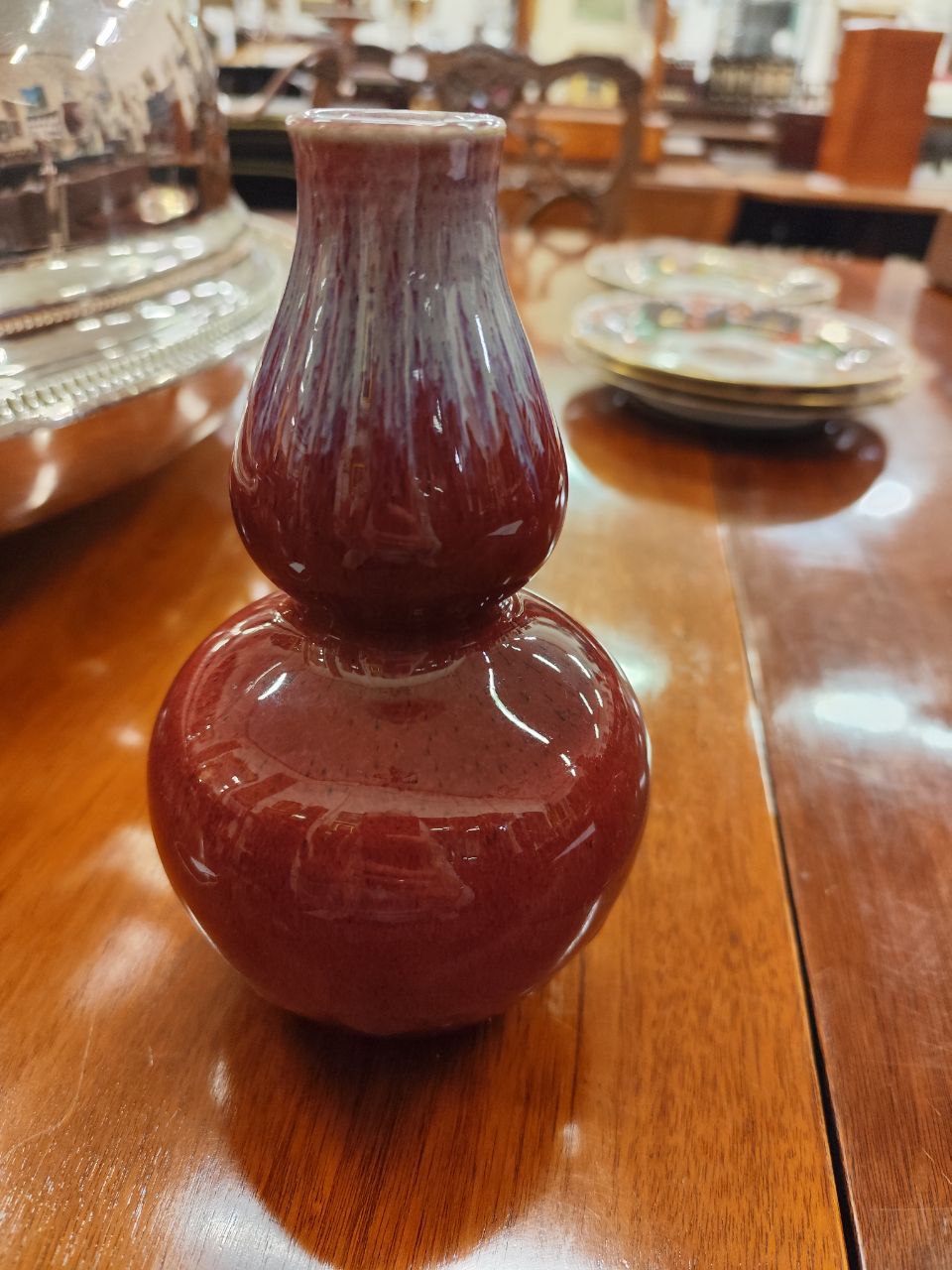 An attractive Chinese double gourd red 'flambé' design Vase, approx. 20cms (8"), together with a - Image 4 of 10