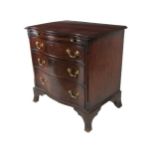 A good George III style crossbanded mahogany serpentine fronted Chest, of small proportions with