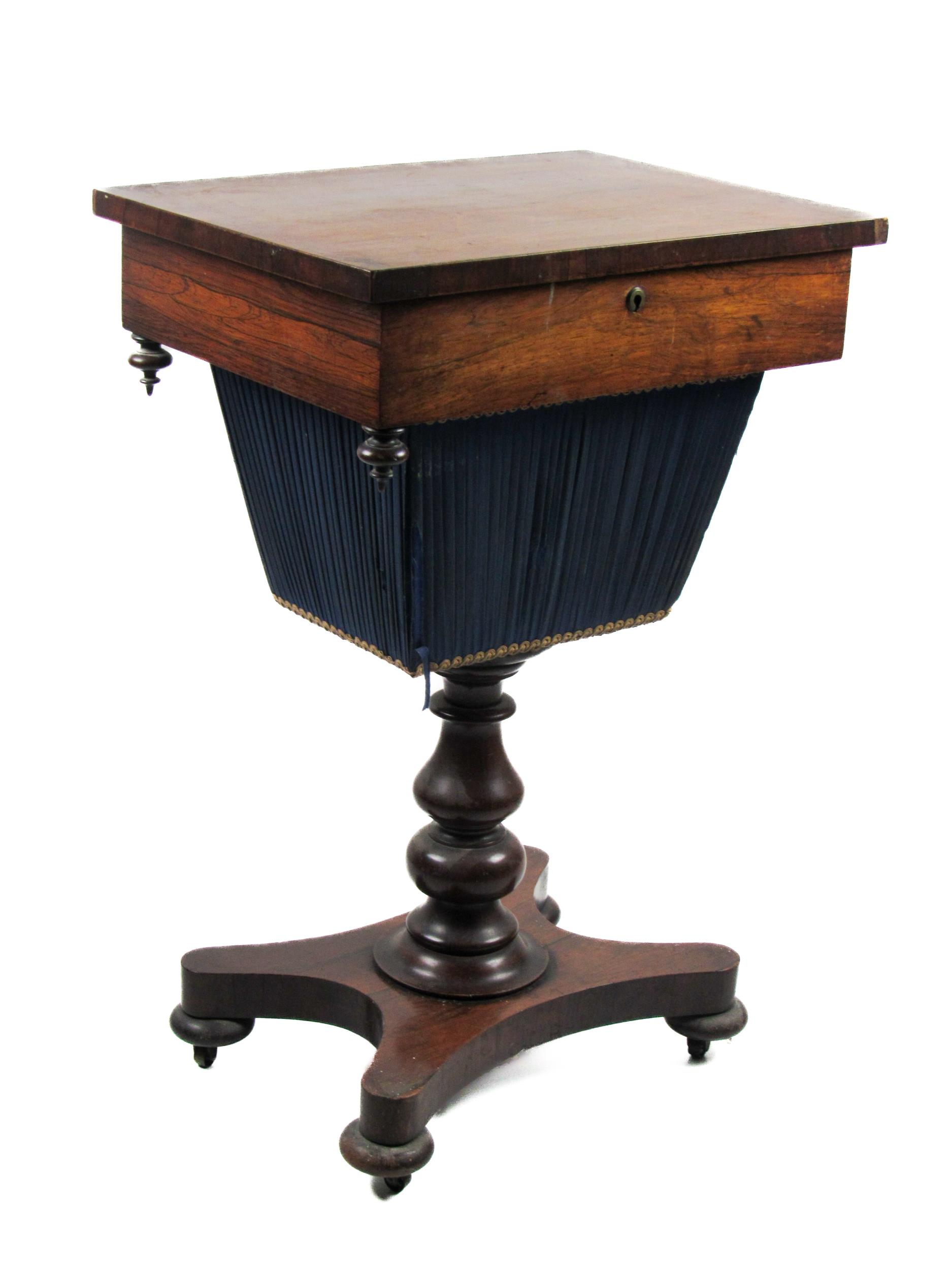 A Victorian rosewood Ladies Work Table, lift top with sunken container on a turned pillar support on - Bild 2 aus 2