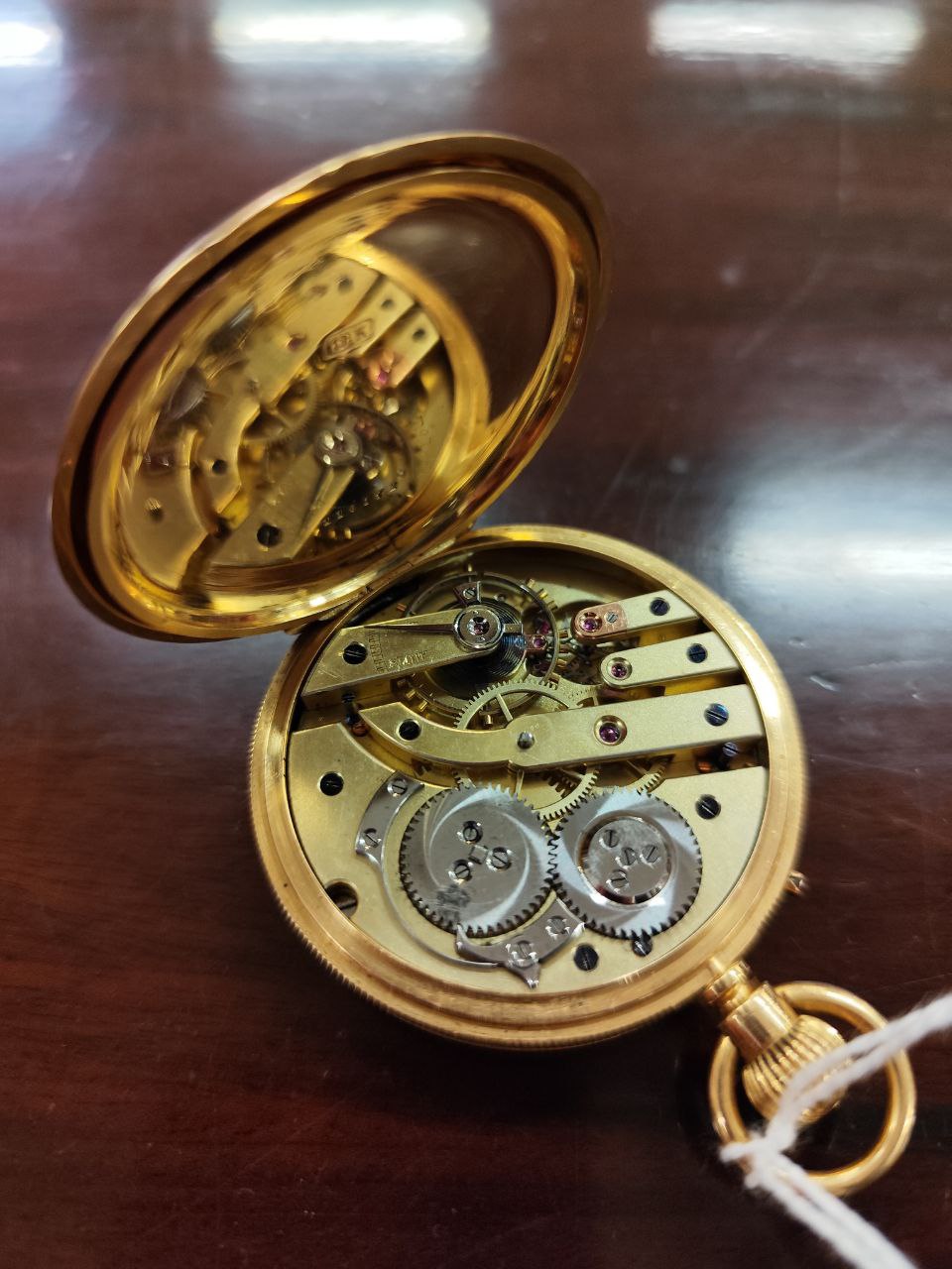 Australian Interest: An 18ct gold cased and chased circular Gentleman's Pocket Watch, the main - Image 12 of 13