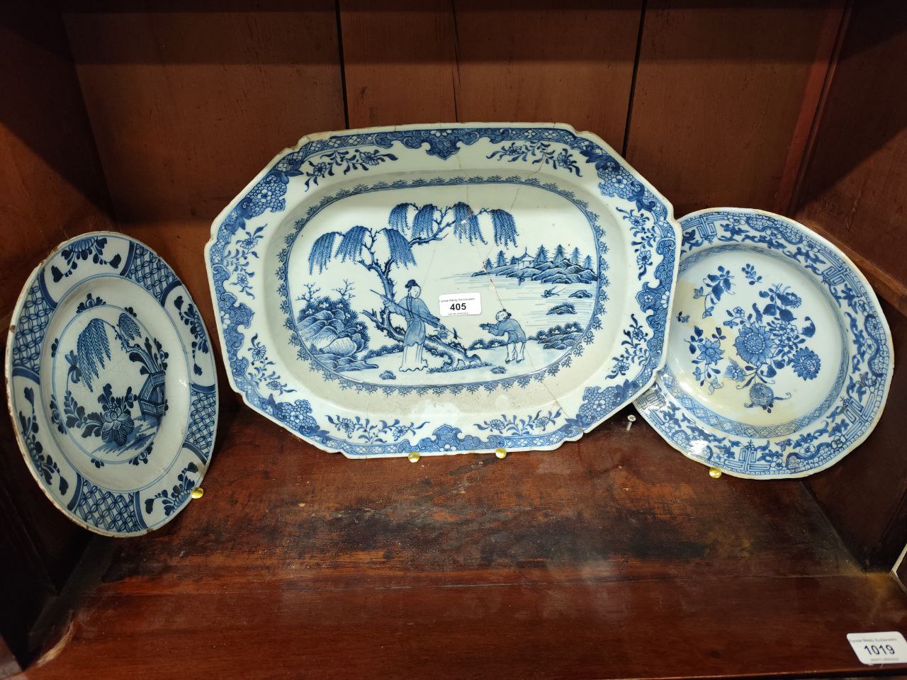 The Peter Cavan Collection of Blue & White  A rare and important large collection of 18th and 19th - Image 23 of 26