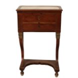 Piccola consolle a due cassetti - Small console with two drawers