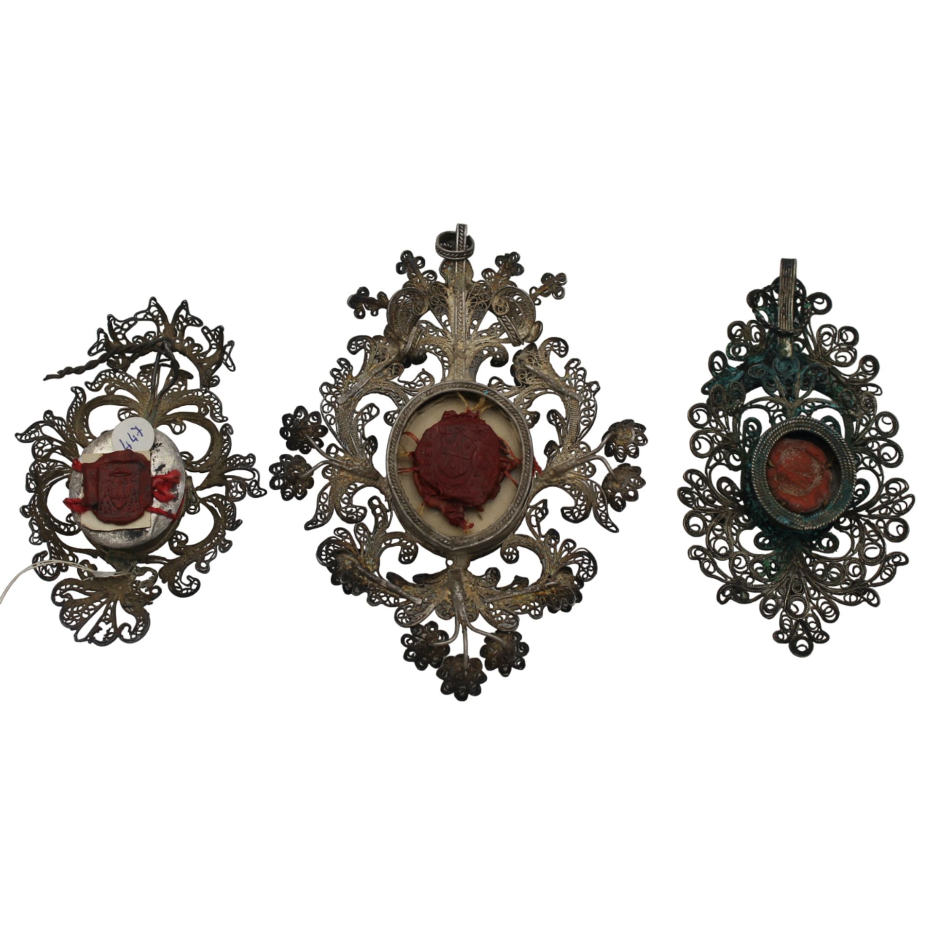 Tre piccole reliquie - Three small relics - Bild 2 aus 2