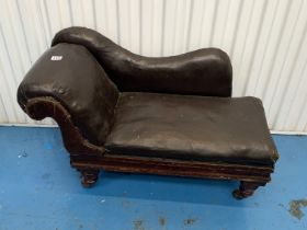 Child's chaise longue