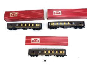 3 Hornby Pullman cars