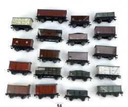 19 Hornby rolling stock