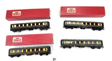 4 Hornby Pullman cars