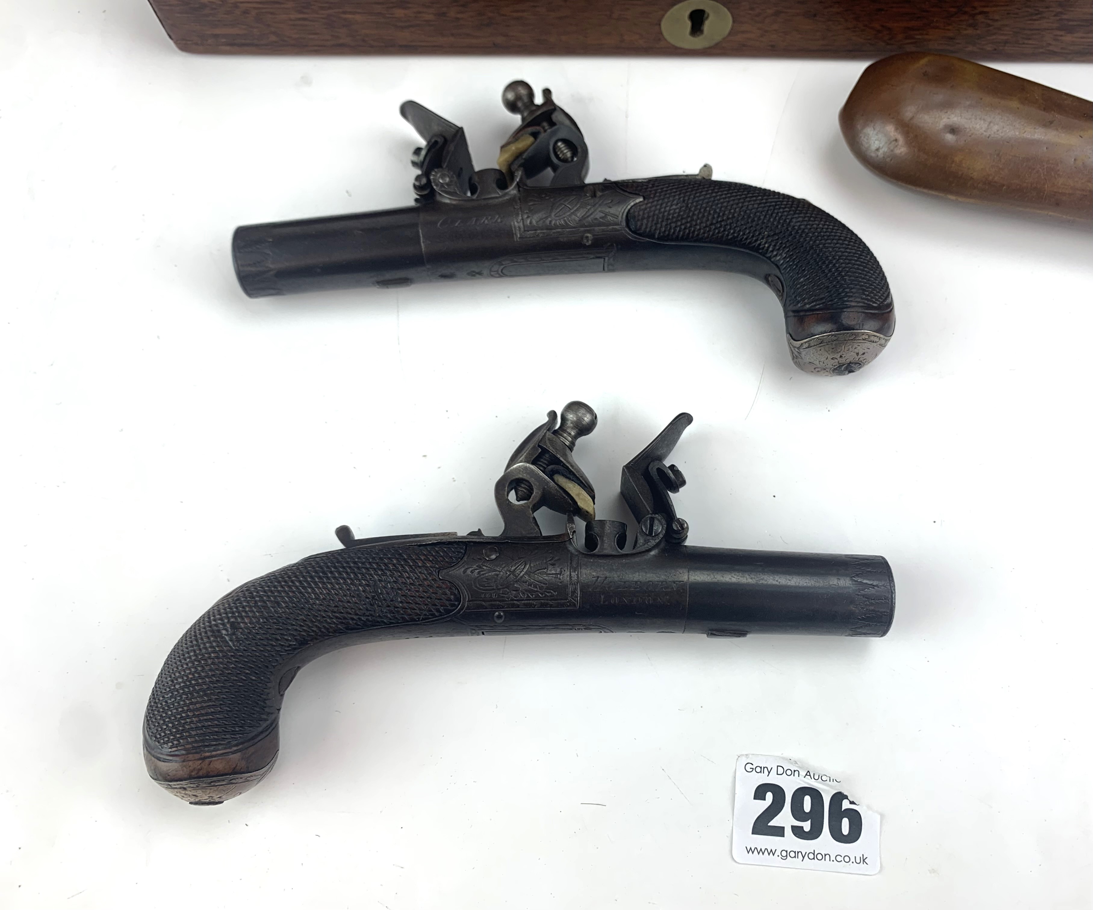 Pair of antique flintlock pocket pistols - Image 4 of 10