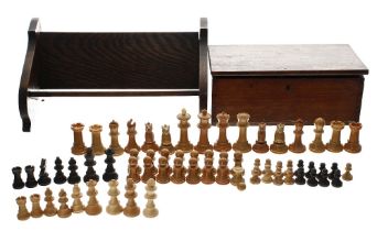 Stained resin chess set, with minor faults and the red stained side worn very pale, the kings 8cm