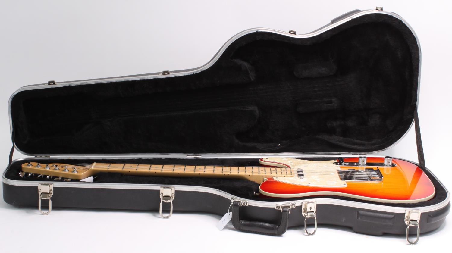 2007 Fender American Deluxe Telecaster electric guitar, made in USA; Body: Sienna sunburst finish, - Image 3 of 3