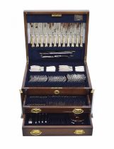 Carr's of Sheffield Ltd. canteen of 925 silver English Thread pattern flatware; 150 pieces