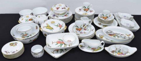 Large group of assorted Royal Worcester 'Evesham' pattern dinner wares