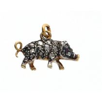 Novelty rose diamond set pig pendant, 2.2gm, 18.5mm (one diamond missing)