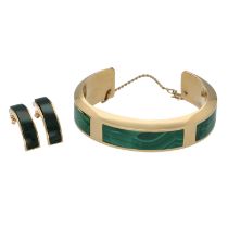 Yellow metal malachite set bangle and matching earrings, the bangle with safety chain stamped '585',