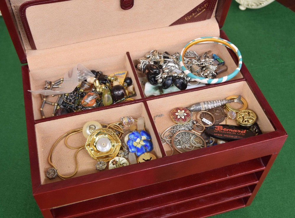 Assorted costume jewellery, primarily necklaces and earrings; together with a small group of girls - Image 2 of 3
