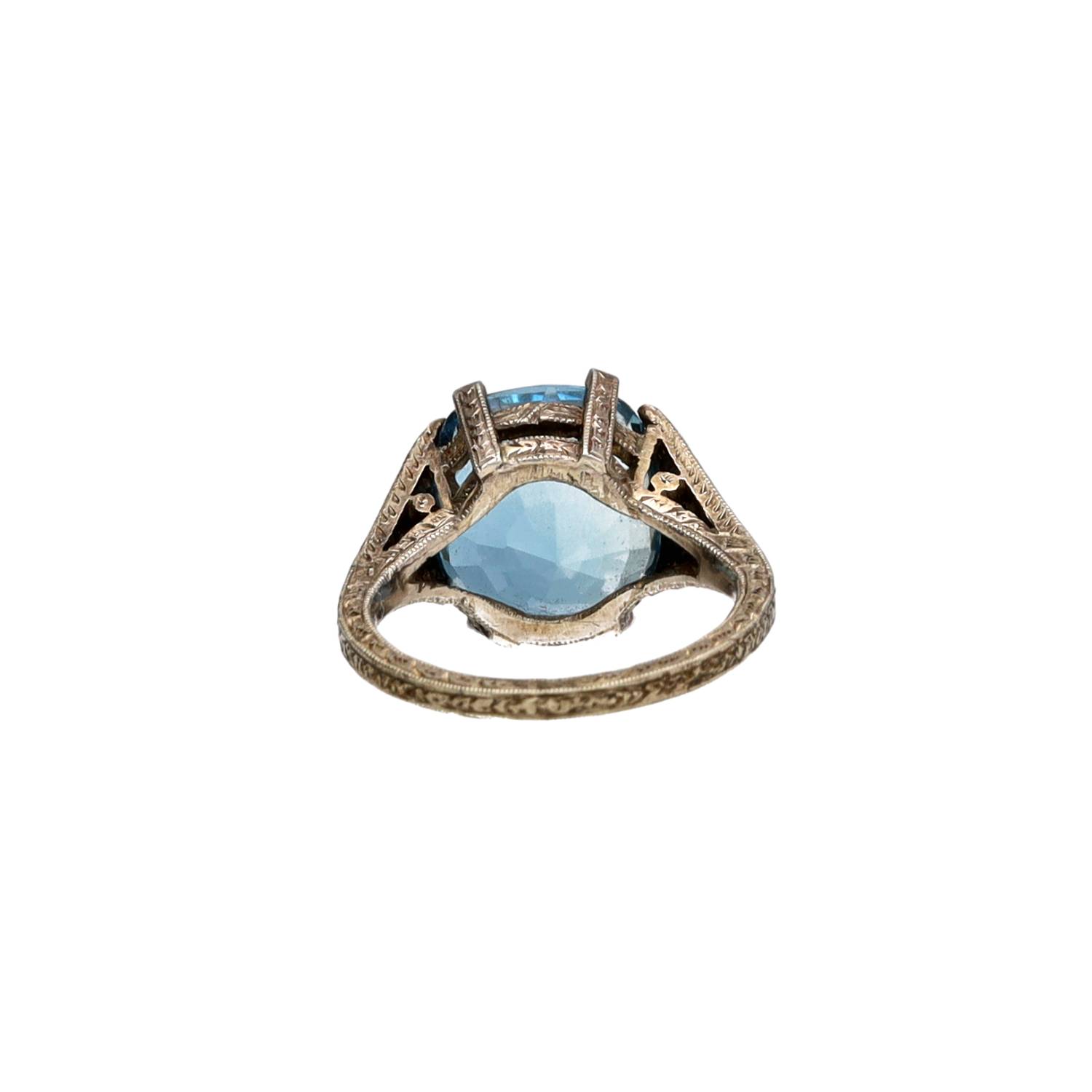 White metal patterned mount large blue topaz and diamond ring, width 13.5mm, 4.9gm, ring size H/I ( - Image 2 of 4