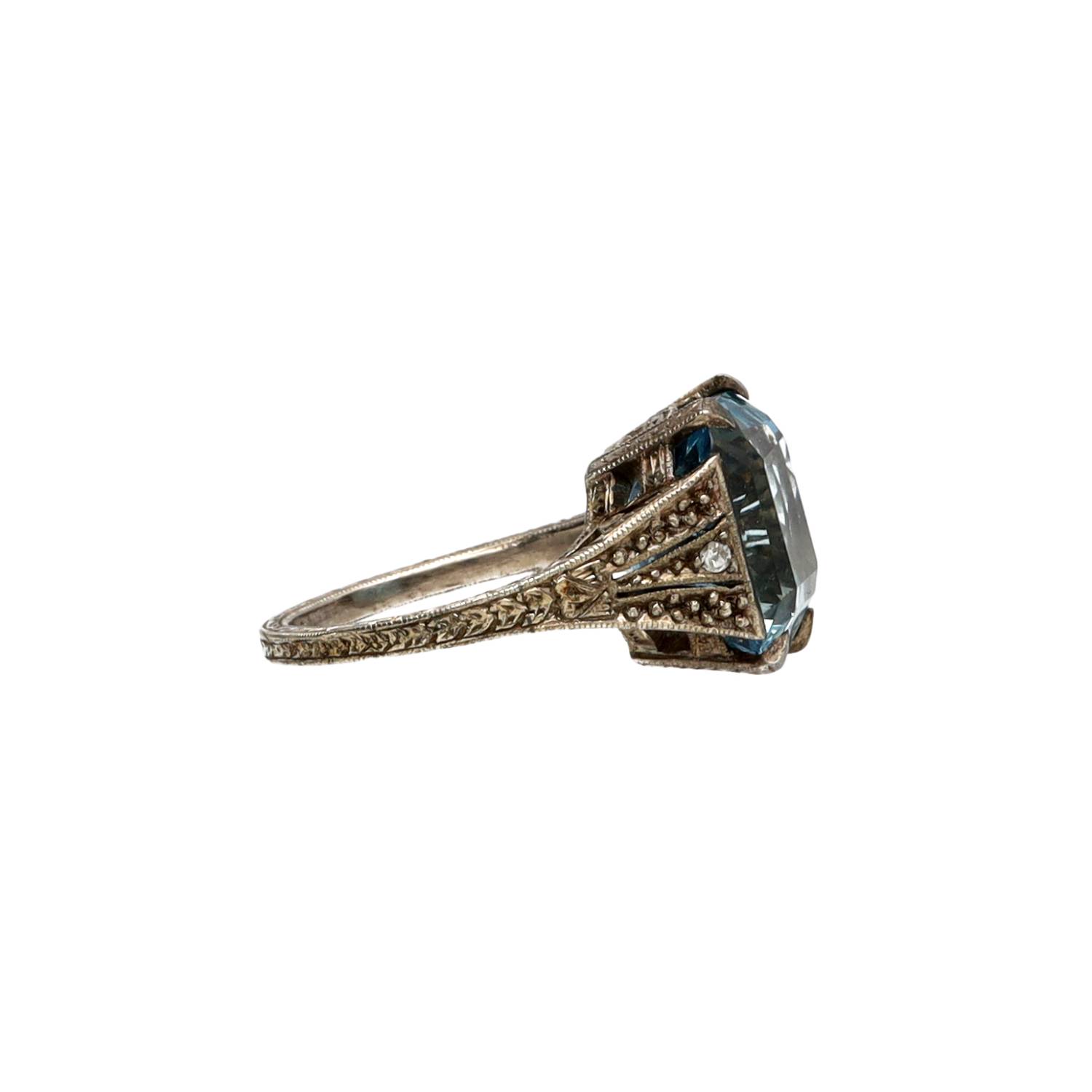 White metal patterned mount large blue topaz and diamond ring, width 13.5mm, 4.9gm, ring size H/I ( - Image 3 of 4