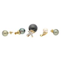 18ct Tahitian pearl and diamond pendant with a pair a of similar stud earrings; 9ct Tahitian pearl