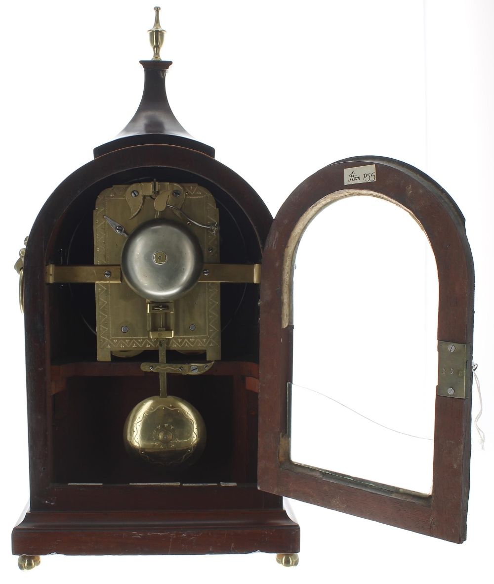 Good English mahogany and inlaid double fusee bracket clock, the 8" convex cream dial signed William - Bild 3 aus 3