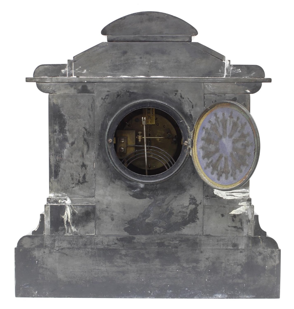 French black slate two train mantel clock striking on a gong, the 3.75" cream chapter ring enclosing - Bild 3 aus 3