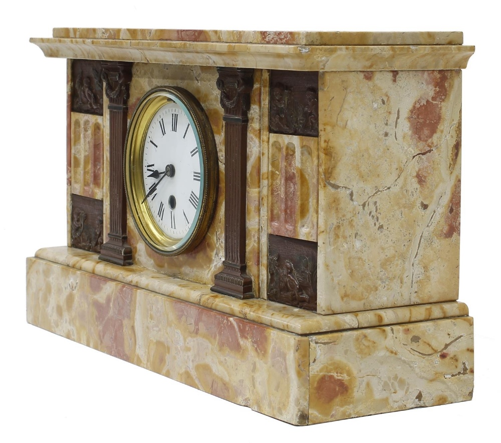 French pink and orange marble mantel clock timepiece, the 3.75" white dial within an architectural - Bild 2 aus 3