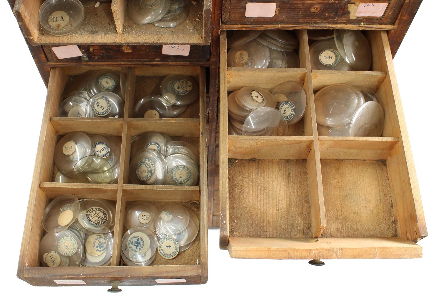 Twelve drawer wooden chest containing a quantity of assorted watch glasses of various sizes, 27. - Image 7 of 9