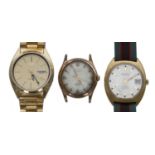 Seiko 5 automatic gold plated and stainless steel gentleman's wristwatch, circular champagne dial,