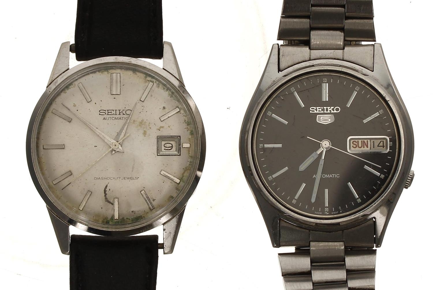 Seiko 5 automatic stainless steel gentleman's wristwatch, reference no. 7009-3100, black dial, Seiko