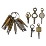 Selection of assorted pocket watch keys (16)