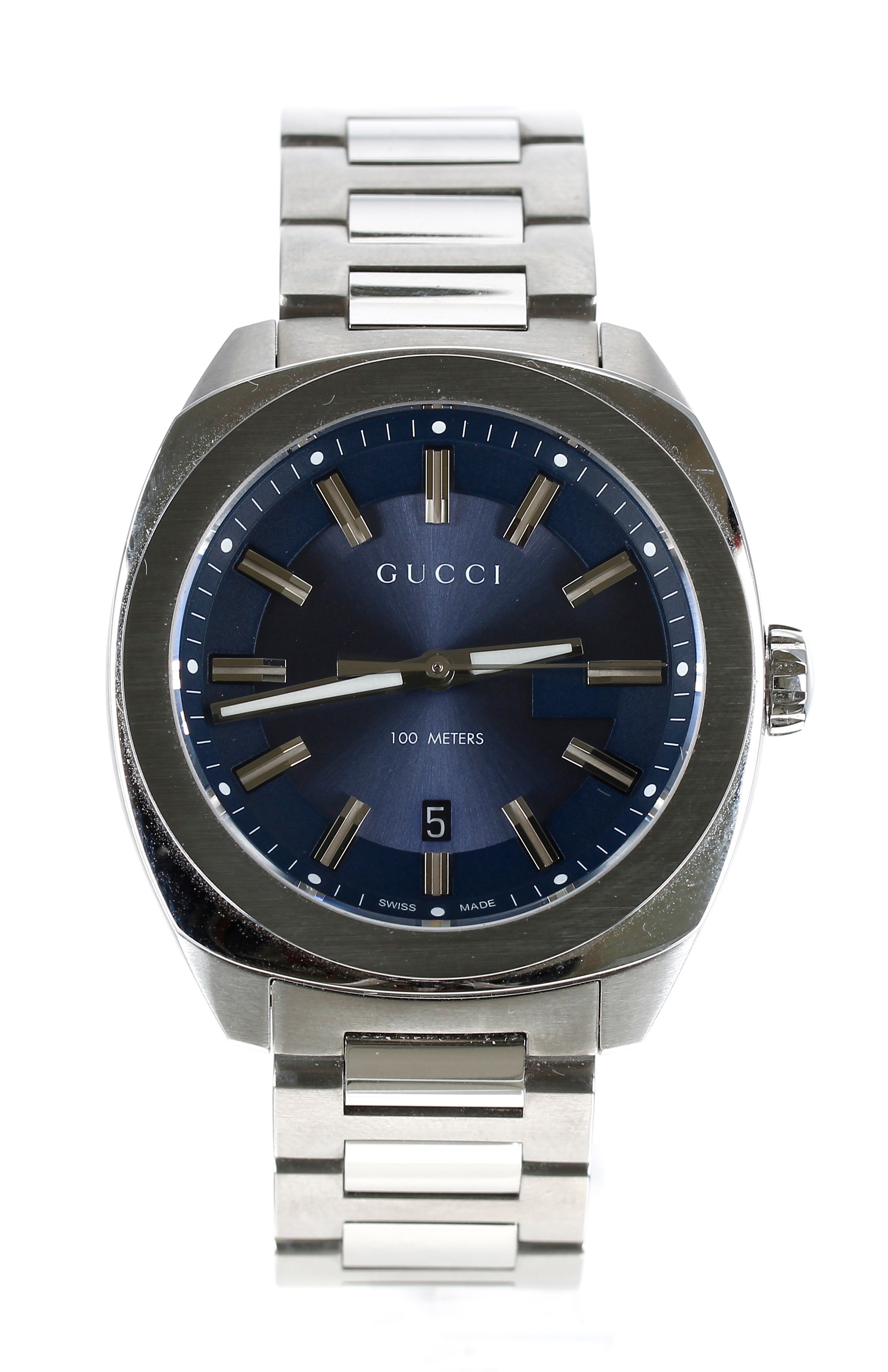 Gucci stainless steel gentleman's wristwatch, reference no. 142.3, blue dial, quartz, Gucci bracelet