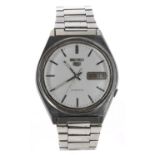 Seiko 5 automatic stainless steel gentleman's wristwatch, reference no. 7009-3140, silvered dial,