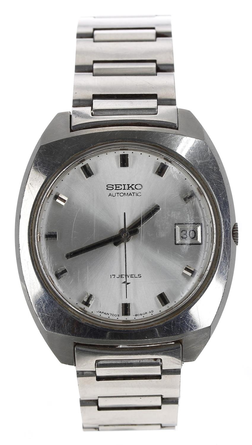Seiko automatic stainless steel gentleman's wristwatch, reference no. 7005-8040, silvered dial,
