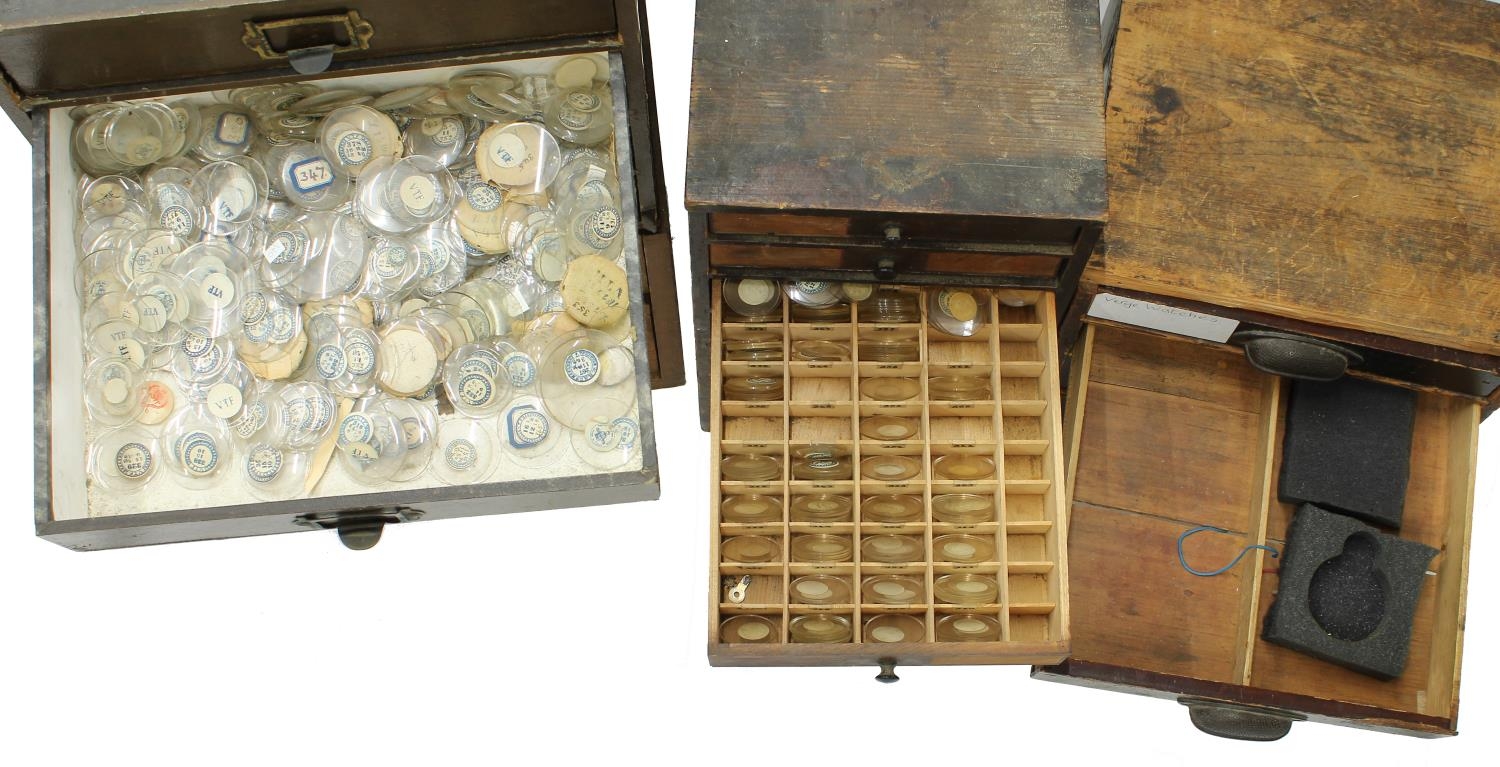 Four small storage chests containing a quantity of assorted watch glasses - Image 3 of 5