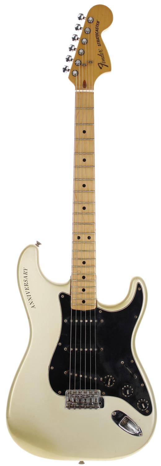1979 Fender 25th Silver Anniversary Stratocaster electric guitar, made in USA; Body: metallic silver