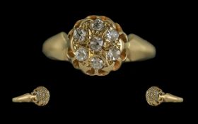 Antique Period - Attractive 18ct Gold Diamond Set Cluster Ring ( Pave Set ) The Well Matched 7