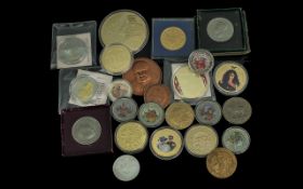 Collection of Commerative Coins and Medallions etc. Box of Collectable Coins, Battle of Britian,