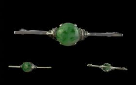 9ct White Gold Jade Set Brooch - with a