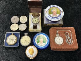 Box of Collectibles, including a Queen Elizabeth Diamond Jubilee trinket box, Queen Elizabeth