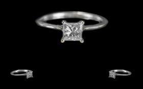 Ladies 18ct White Gold Single Stone Diamond Set Ring. Full Hallmark to Interior of Shank. The
