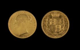 Queen Victoria 22ct Gold Shield Back Young Head Shield Back Full Sovereign, date 1852. Worn on the