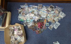 Large Quantity of Costume Jewellery, bag