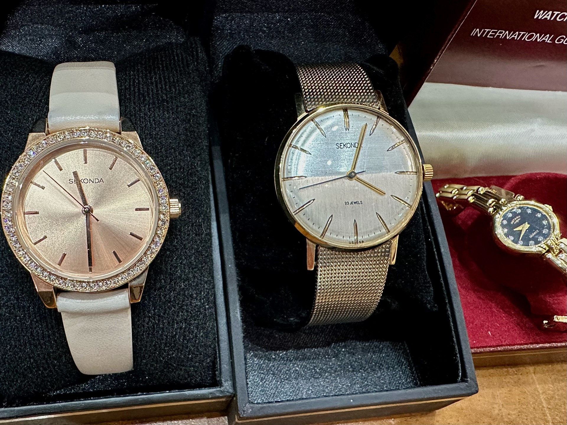 Collection of Boxed Wristwatches, Ladies & Gents, including Sekonda, Seksy, Pendule, Amadeus, - Image 3 of 6