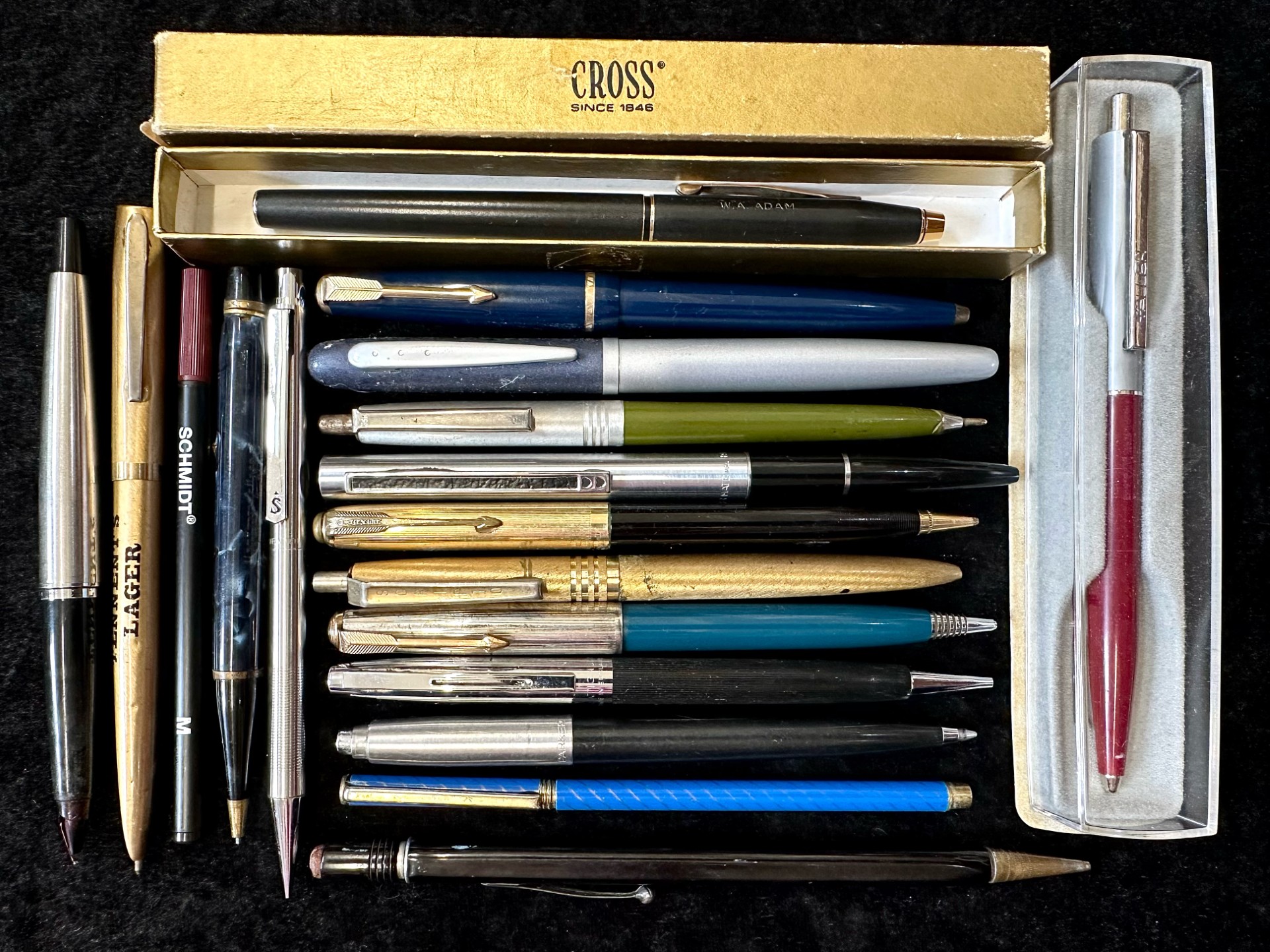 Collection of Vintage Fountain & Ballpoint Pens, including a Cross black fountain pen in original