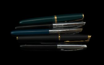 A Small Collection of Vintage Fountain Pens ( 5 ) In Total. Comprises 1/ Parker Duofold Green and