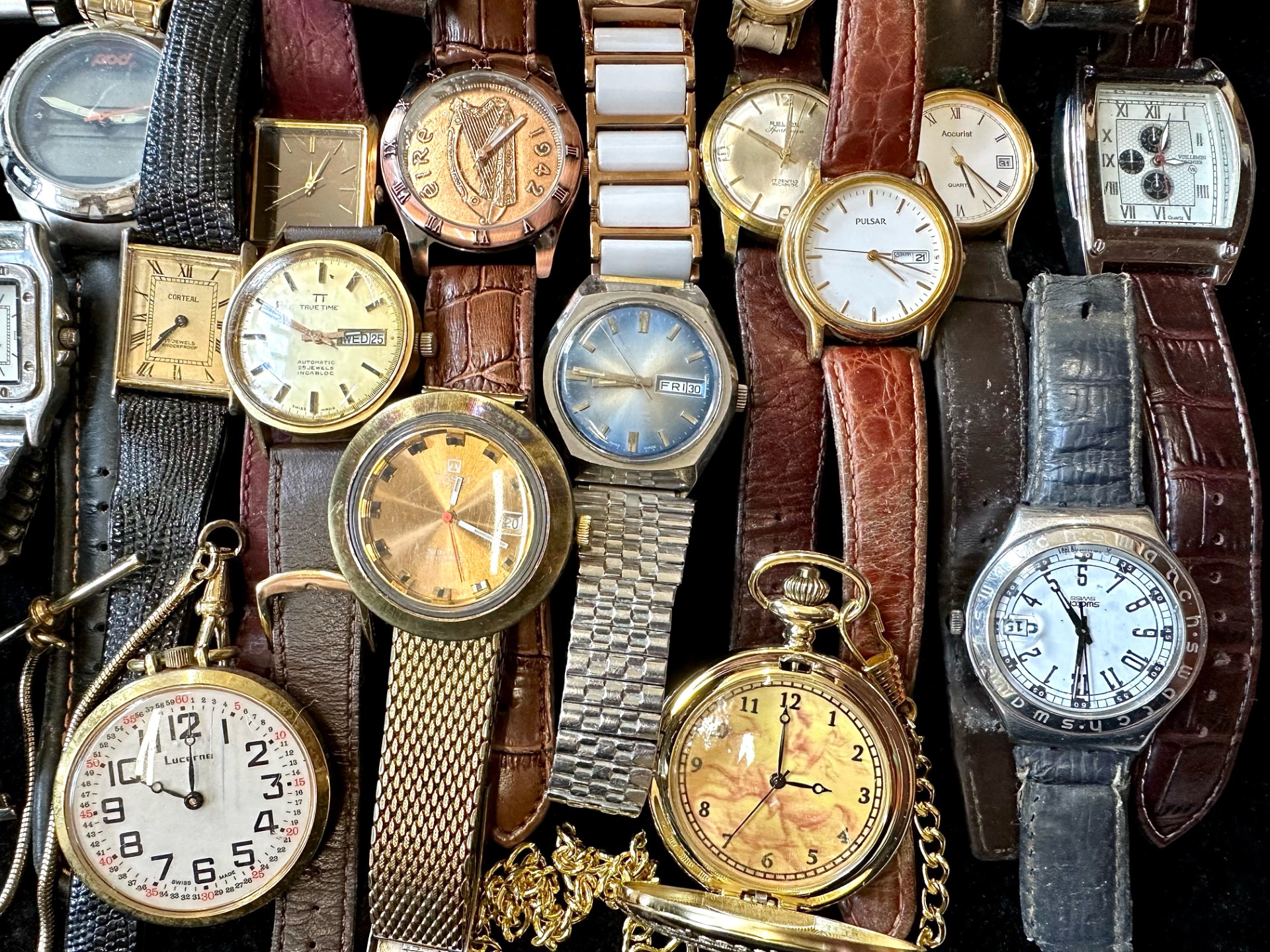 Large Collection of Ladies & Gentleman's Wristwatches, bracelet and leather straps, makes include - Bild 2 aus 5