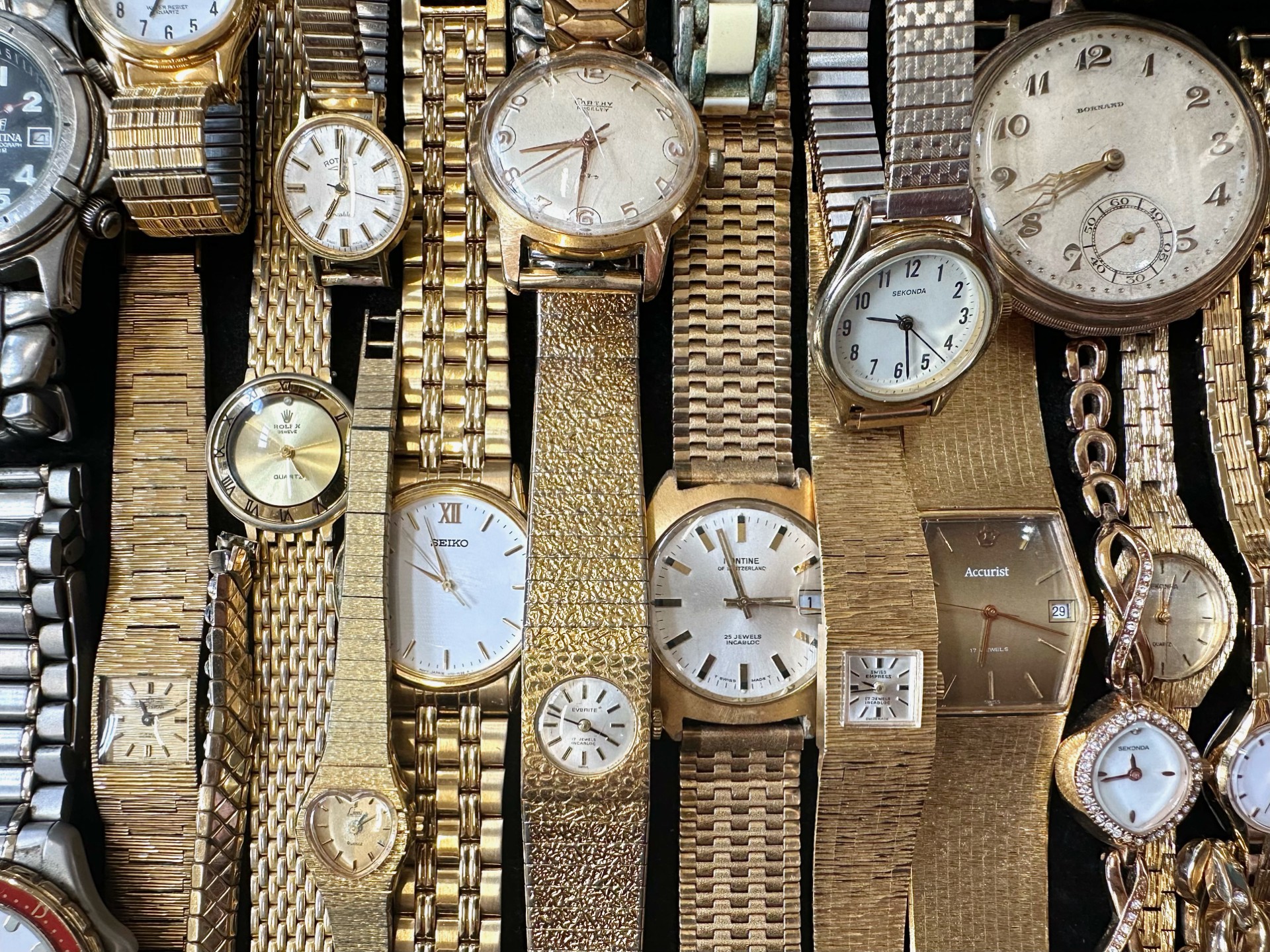 Collection of Ladies & Gent's Wristwatches, leather and bracelet straps, comprising Accurist, - Image 3 of 4