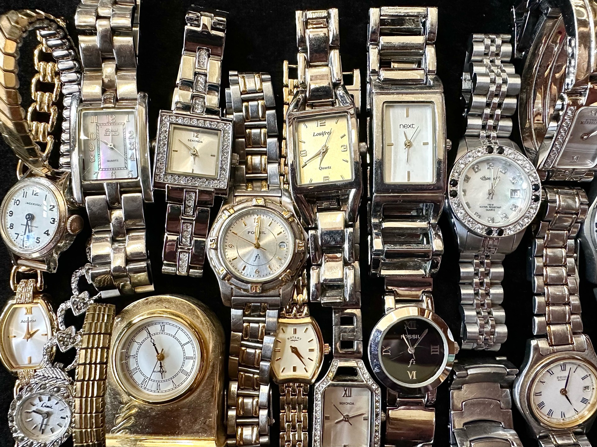 Collection of Ladies & Gent's Wristwatches, leather and bracelet straps, comprising Slazenger, Louis - Image 3 of 5