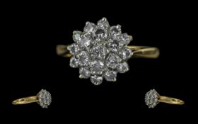 18ct Gold Ladies Attractive Diamond Set Cluster Ring, Flower head Design. Full Hallmark to Shank.