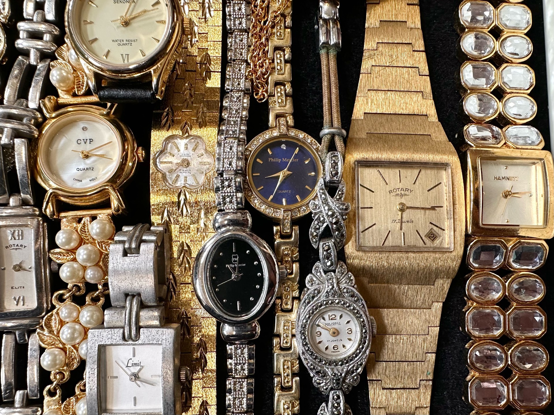 Collection of Assorted Ladies & Gentleman's Wristwatches, bracelet and leather straps, including - Image 4 of 6