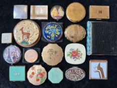 Large Collection of Vintage Ladies Compacts, comprising a musical KGU 'Minuelle', Iris floral